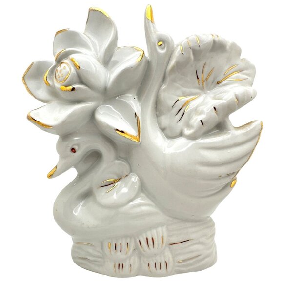 Vintage Grandmillennial Swan Figurine Porcelain Lotus Gold Gilt Trim Cottagecore - Picture 1 of 10